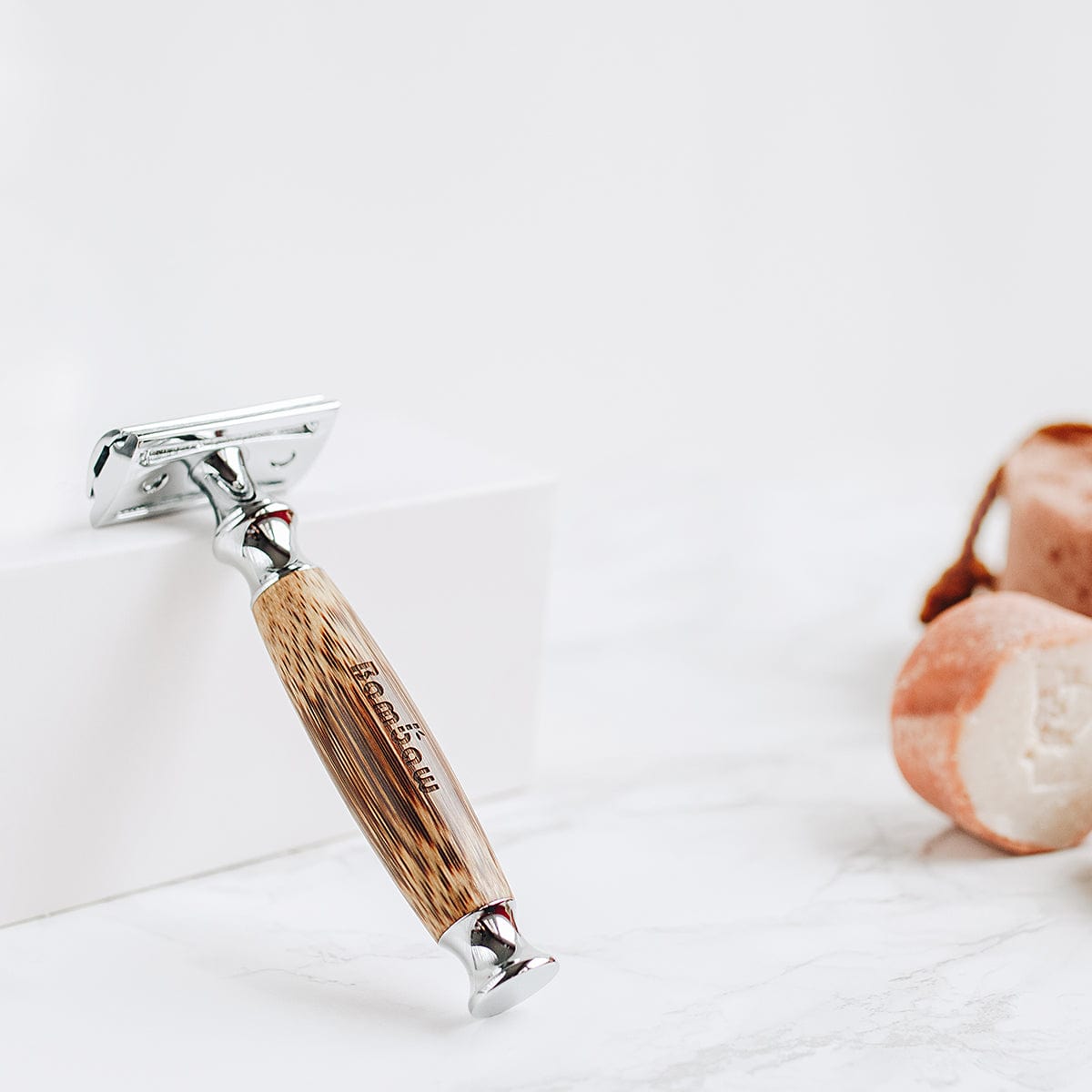 bambaw-shaving-rasierhobel-bambus-classic-silver-rasierer image 3
